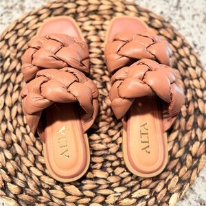 ALTA Women's Braided Leather Sandals - Tan
